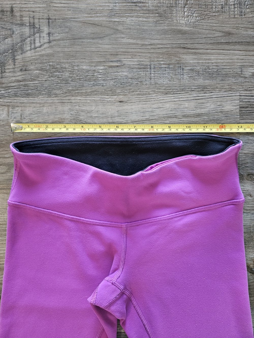 Lululemon Plum Pink & Black Reversible Capri Leggings - Picture 3 of 10